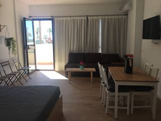 Reforma de locales en la playa de Benalmádena, DECORACIÓN E INTERIORISMO OBRASA DECORACIÓN E INTERIORISMO OBRASA Moderne Esszimmer