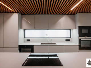 Reforma integral Hernán Cortés- Valencia, MDF CONSTRUCCION MDF CONSTRUCCION Modern kitchen