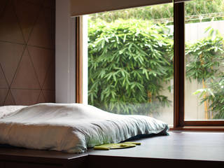 Q-House, CV Berkat Estetika CV Berkat Estetika Small bedroom لکڑی Wood effect