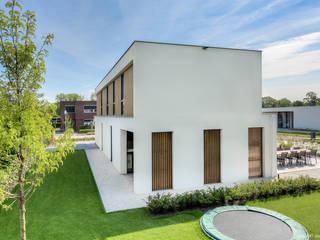 Villa Breda, lab-R | architectenbureau lab-R | architectenbureau วิลล่า