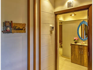 2BHK apartment in Pune , The D'zine Studio The D'zine Studio Minimalist corridor, hallway & stairs