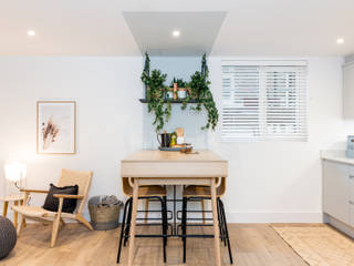 Modern Apartments, Bournemouth, WN Interiors + WN Store WN Interiors + WN Store Modern Dining Room Wood Wood effect