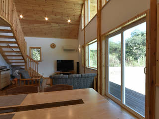 日間賀島に建つ木の家, 木の家株式会社 木の家株式会社 Modern living room Wood