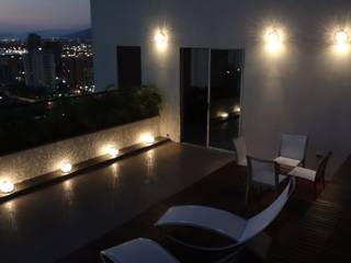 Remodelación de Terraza en Barquisimeto, AUTANA estudio AUTANA estudio Balkon, Beranda & Teras Tropis Metal