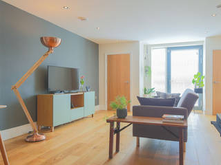 A modern big flat, just like you wish your home could be, FROZENmusic Photography FROZENmusic Photography Modern living room