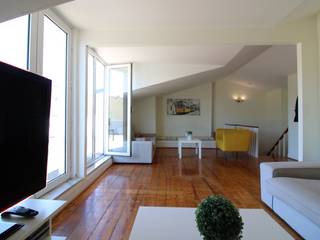 Apartamento Duplex T4 Arroios - Lisboa, EU LISBOA EU LISBOA Mediterrane woonkamers