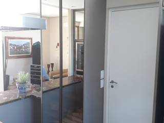 Cozinhas, moveis prisma & moveis bamberg moveis prisma & moveis bamberg Cocinas de estilo moderno Tablero DM