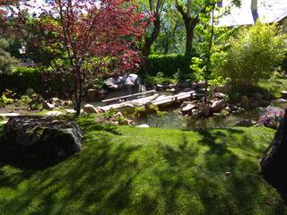 Jardin japones con estanque, Jardines Japoneses -- Estudio de Paisajismo Jardines Japoneses -- Estudio de Paisajismo บ่อน้ำในสวน