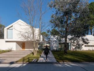 Casa CM, Además Arquitectura Además Arquitectura Detached home سنگ مرمر