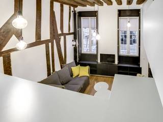 Un confortable studio de 25 m2 transformé en 3 pièces, Créateurs d'Interieur Créateurs d'Interieur Вітальня