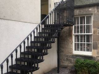 Exterior Staircase, Blake Group Blake Group Multi-Family house Metal