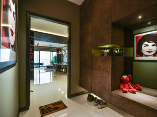 RESIDENSI 22 MONT' KIARA, HOO DESIGN RESOURCES HOO DESIGN RESOURCES Couloir, entrée, escaliers minimalistes Contreplaqué