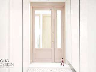 부산 전망 좋은 해운대 아파트 인테리어, 로하디자인 로하디자인 Moderner Flur, Diele & Treppenhaus Pink