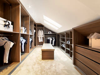 Walk in Wardrobes: Breathe inside the wardrobe standing amongst your clothes and accessories, Metro Wardrobes London Metro Wardrobes London Bedroom