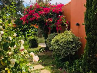 Projeto de jardim edílico em quinta - Cottage Garden, Maria Mayer | Interior & Landscape Design Maria Mayer | Interior & Landscape Design สวน