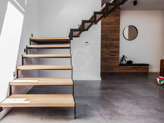 Apartament w stylu nowojorskim, Roble Roble Escaleras Madera Acabado en madera