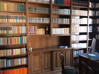 Librerie studio Roma, Falegnameria su misura Falegnameria su misura Study/officeCupboards & shelving Wood