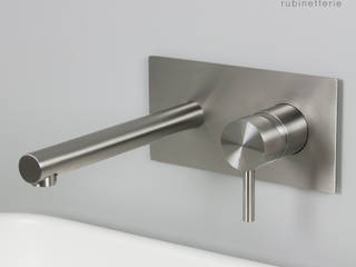 DMB Collection - The essential of bath taps, Super Inox Srl Super Inox Srl Phòng tắm phong cách hiện đại Sắt / thép