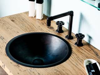 Loft-Bad im Industrie-Design, NEVOBAD NEVOBAD Industrial style bathroom Copper/Bronze/Brass Black