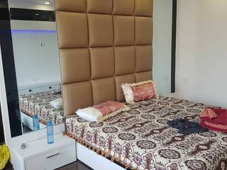 Residence -Noida cherry county, SHUFFLE DESIZN SHUFFLE DESIZN غرفة نوم الخشب هندسيا Transparent
