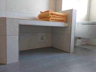 Minimalistisch, hochwertig, modern: kleiner Raum mit Relaxatmosphäre, Gebr. Hupfeld GmbH Gebr. Hupfeld GmbH Minimalistische Badezimmer