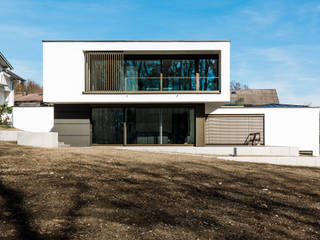 Modernes Einfamilienhaus in Tutzing, WSM ARCHITEKTEN WSM ARCHITEKTEN Nhà gia đình