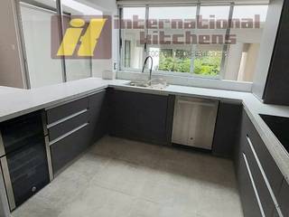 Cocina modelo Palermo, INTERNATIONAL KITCHENS INTERNATIONAL KITCHENS Nowoczesna kuchnia Kwarc