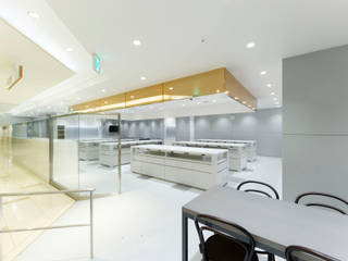 ABC Cooking Studio CELEO Hachioji, KITZ.CO.LTD KITZ.CO.LTD Espacios comerciales Blanco