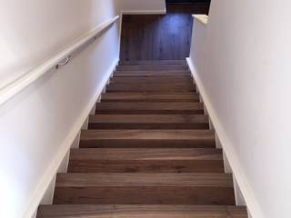 European Walnut Stair treads and risers, Unique Bespoke Wood Unique Bespoke Wood Escaleras Madera Acabado en madera