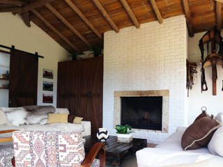 Casa AV, Etapa 1, Gamma Gamma Rustic style living room
