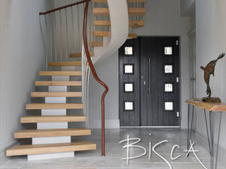 6707 - Feature Helical Staircase, Bisca Staircases Bisca Staircases Treppe Metall Holznachbildung