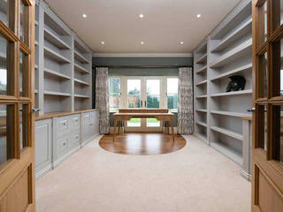 Bespoke Study, S. Nicholl Furniture S. Nicholl Furniture Commercial spaces Solid Wood Multicolored