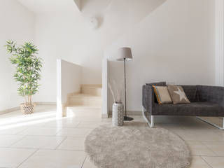 HOME STAGING in appartamento di nuova costruzione, Mirna Casadei Home Staging Mirna Casadei Home Staging Modern living room