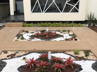 Jardin Zen , Vivero la Palma Vivero la Palma Front garden پتھر