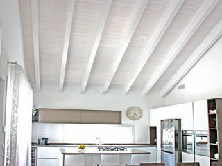 Villa unifamiliare in legno a Pognano (BG): Architettura semplice, Marlegno Marlegno Kitchen