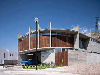 CASA MV, Garzamaya Arquitectos Garzamaya Arquitectos Casas multifamiliares Concreto