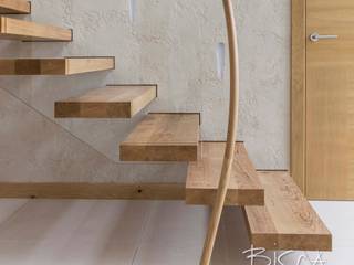 7332 - Oak Cantilever Staircase, Bisca Staircases Bisca Staircases Merdivenler Masif Ahşap Rengarenk