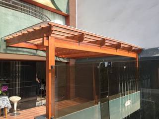 Sol y Sombra - Terraza en Surco, YR Solutions YR Solutions Tropical style balcony, veranda & terrace