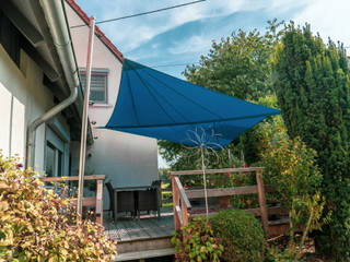 Manuell aufrollbares Sonnensegel | Terrasse | blau, Pina GmbH - Sonnensegel Design Pina GmbH - Sonnensegel Design Moderne balkons, veranda's en terrassen Blauw