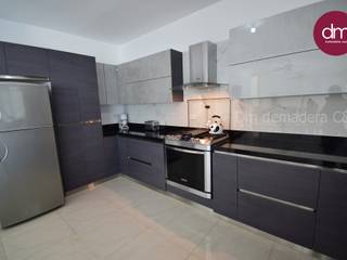 Cocina gris, DM DEMADERA C&C DM DEMADERA C&C Кухня в стиле модерн