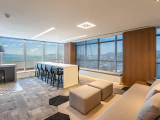 Projeto Corporativo, Juliana Agner Arquitetura e Interiores Juliana Agner Arquitetura e Interiores Modern Study Room and Home Office Grey