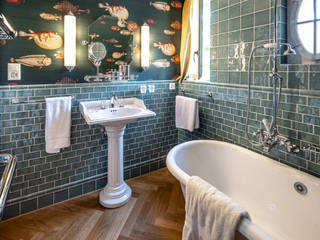 Retro Bad, Traditional Bathrooms GmbH Traditional Bathrooms GmbH Klassische Badezimmer