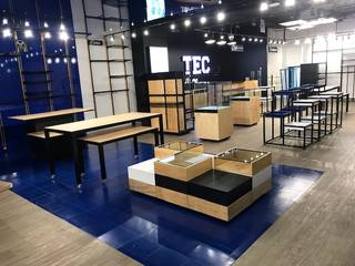 Tienda Tec Monterrey Campus Puebla, EA ARCHITECTURE & FURNITURE EA ARCHITECTURE & FURNITURE Espacios comerciales