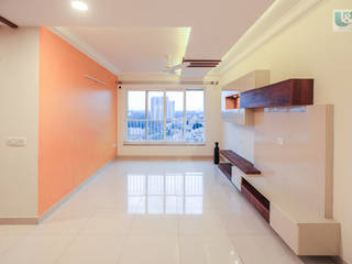 View of the Living Room from the Foyer Studio Ipsa Modern living room TV stands & cabinets