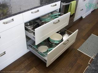 Buy any Modular Kitchen, Get one Chomney . HOB Free, Greco Modular Kitchen Greco Modular Kitchen Cuisine moderne