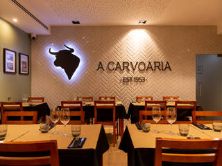 A Carvoaria - Pura Maestria, Red Centre - The Essence of Living Red Centre - The Essence of Living Commercial spaces