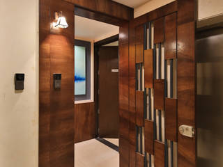 Luxurious home interior for 3BHK Song of joy Kharadi, AARAYISHH AARAYISHH Front doors Wood
