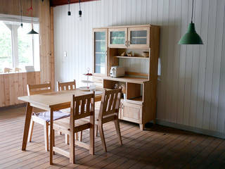 주방가전 및 식기류의 수납을 효과적으로 할 수 있는 내추럴한 분위기의 주방수납장, 나무모아 나무모아 Dapur Gaya Skandinavia Kayu Wood effect