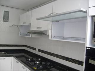 Cocina Cedritos, Insitu Hogar Insitu Hogar Вбудовані кухні