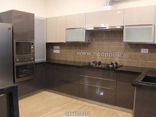 Modular Kitchen in Chennai by Hoop Pine, Hoop Pine Interior Concepts Hoop Pine Interior Concepts ครัวสำเร็จรูป แผ่นไม้อัด Plywood